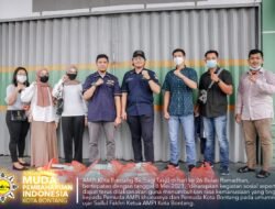 DPD AMPI Kota Bontang Bagi Takjil