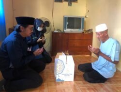 AMPI Bagikan Sembako Kepada Kaum Duafa Serta Lansia