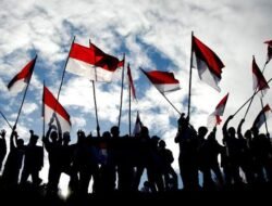 Makna Filosofi di Balik, Lirik Lagu Indonesia Raya 3 Stanza