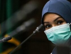 Kejagung Belum Pecat Pinangki, Masih PNS dan Digaji Negara