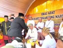 Prosesi Tempong Tawar Warnai Rangkaian Naga Bekenyawa