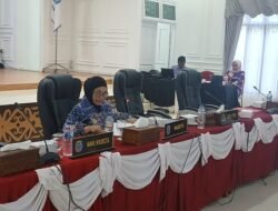 Wali Kota Bontang Serahkan Jawaban atas Pandangan Fraksi terhadap Enam Raperda