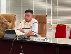 Komisi C DPRD Evaluasi Pasal demi Pasal Revisi Raperda LLAJ